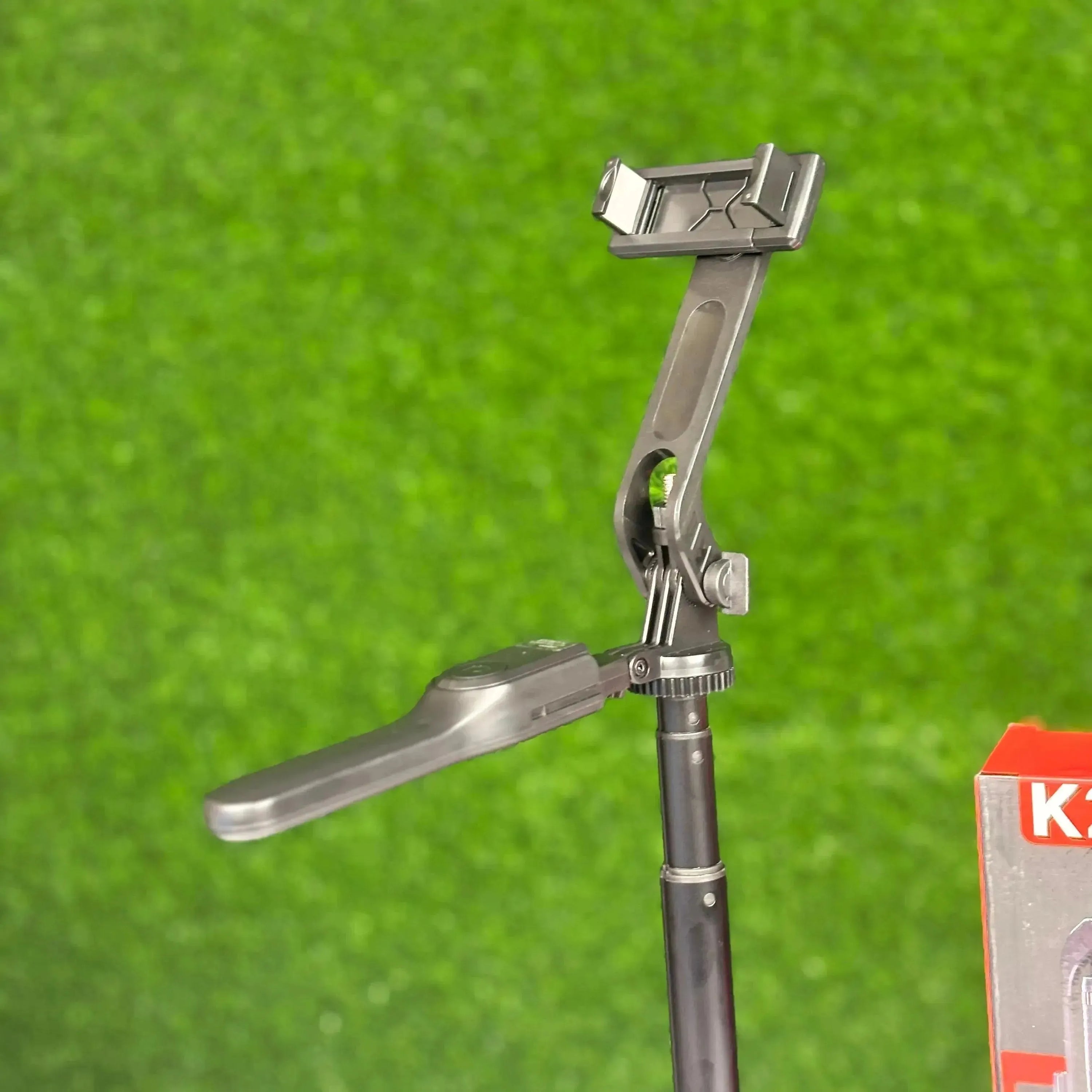K28 Long Selfie-Stick with Tripod