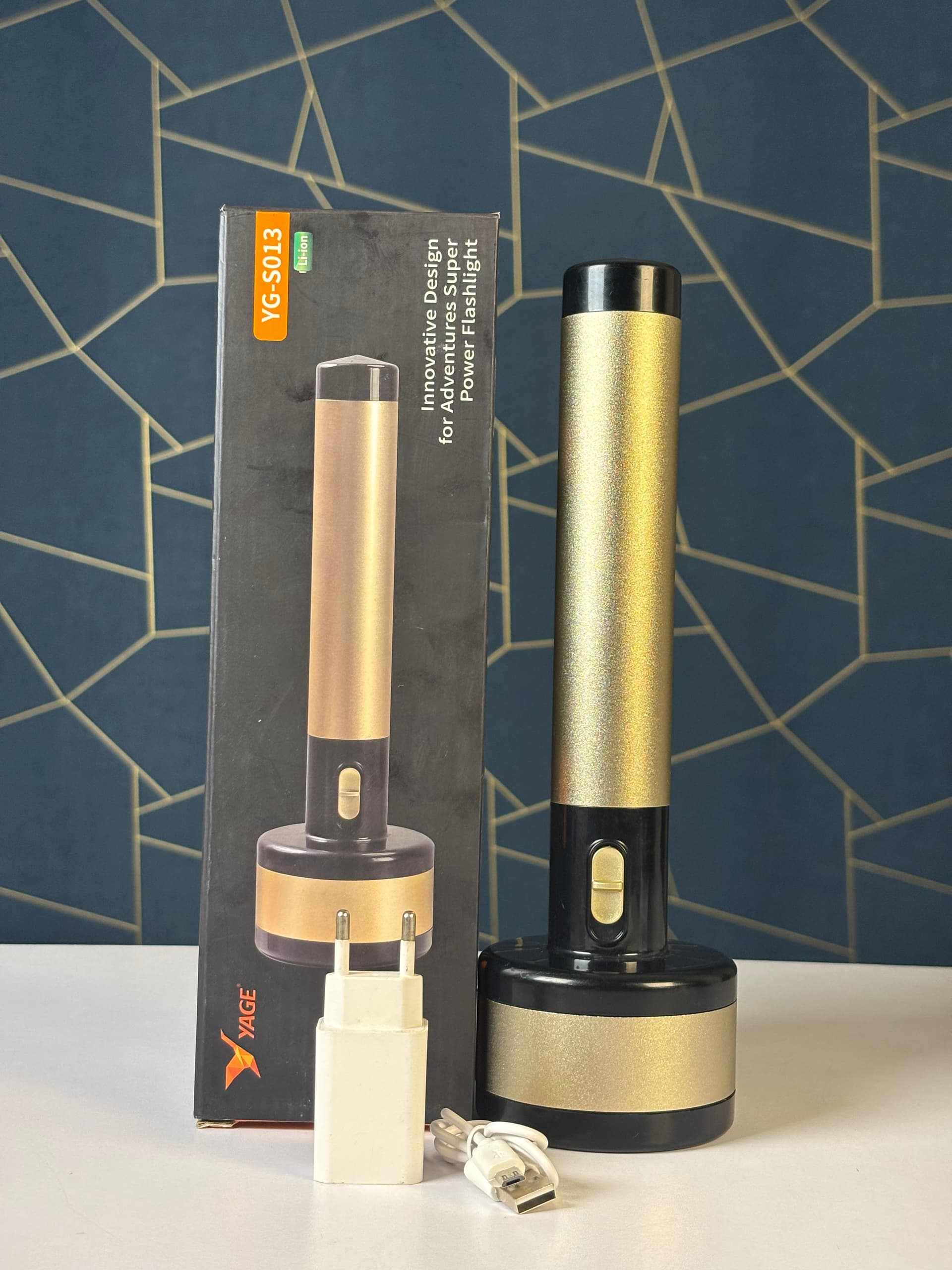 YAGE YG-S013 Dual Battery Flashlight with Power Bank Function 2