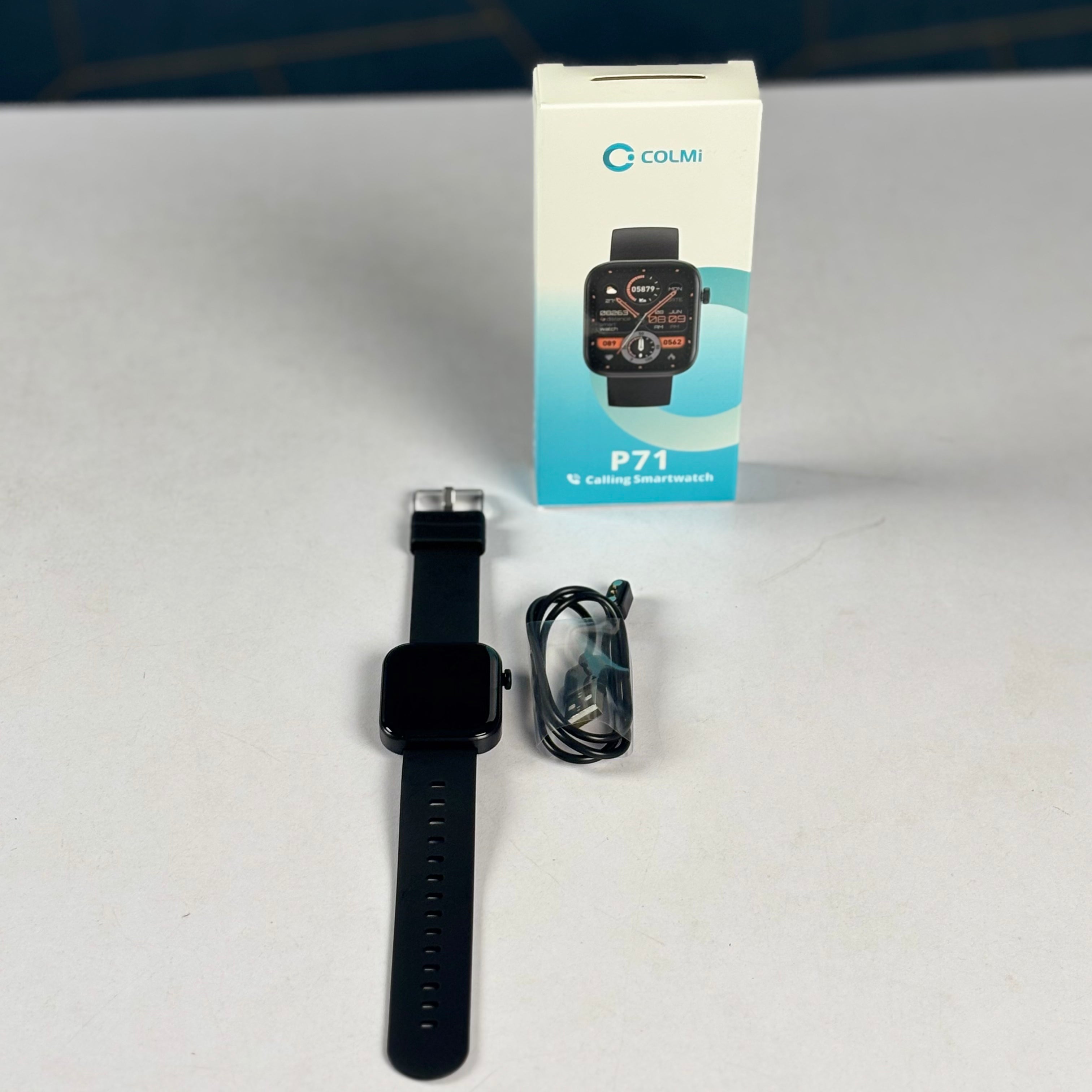 colmi calling smartwatch-P71 Black Colour