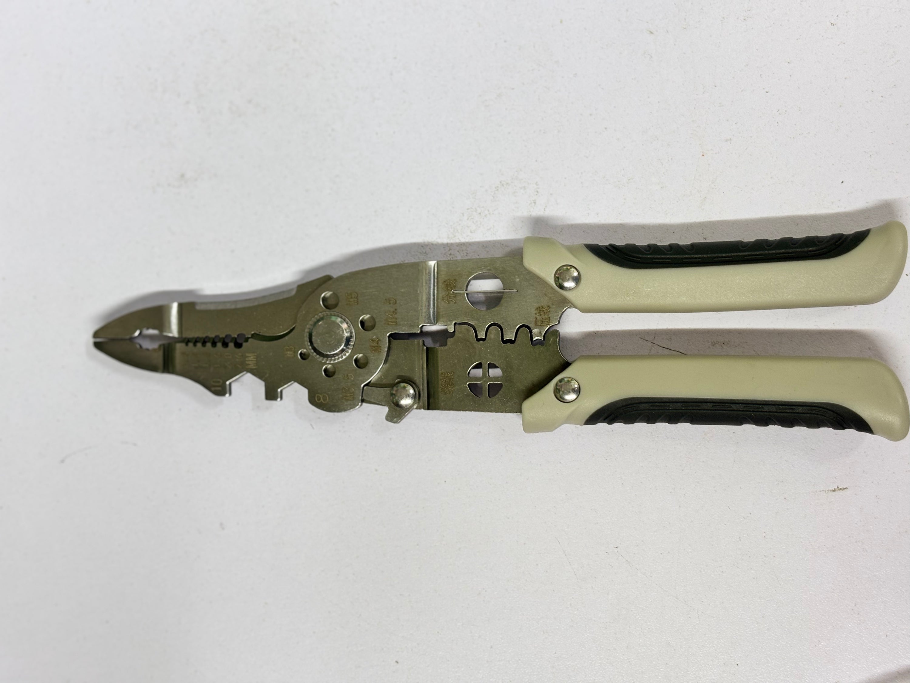 Multi-Functional Wire Stripper And Crimping Tool