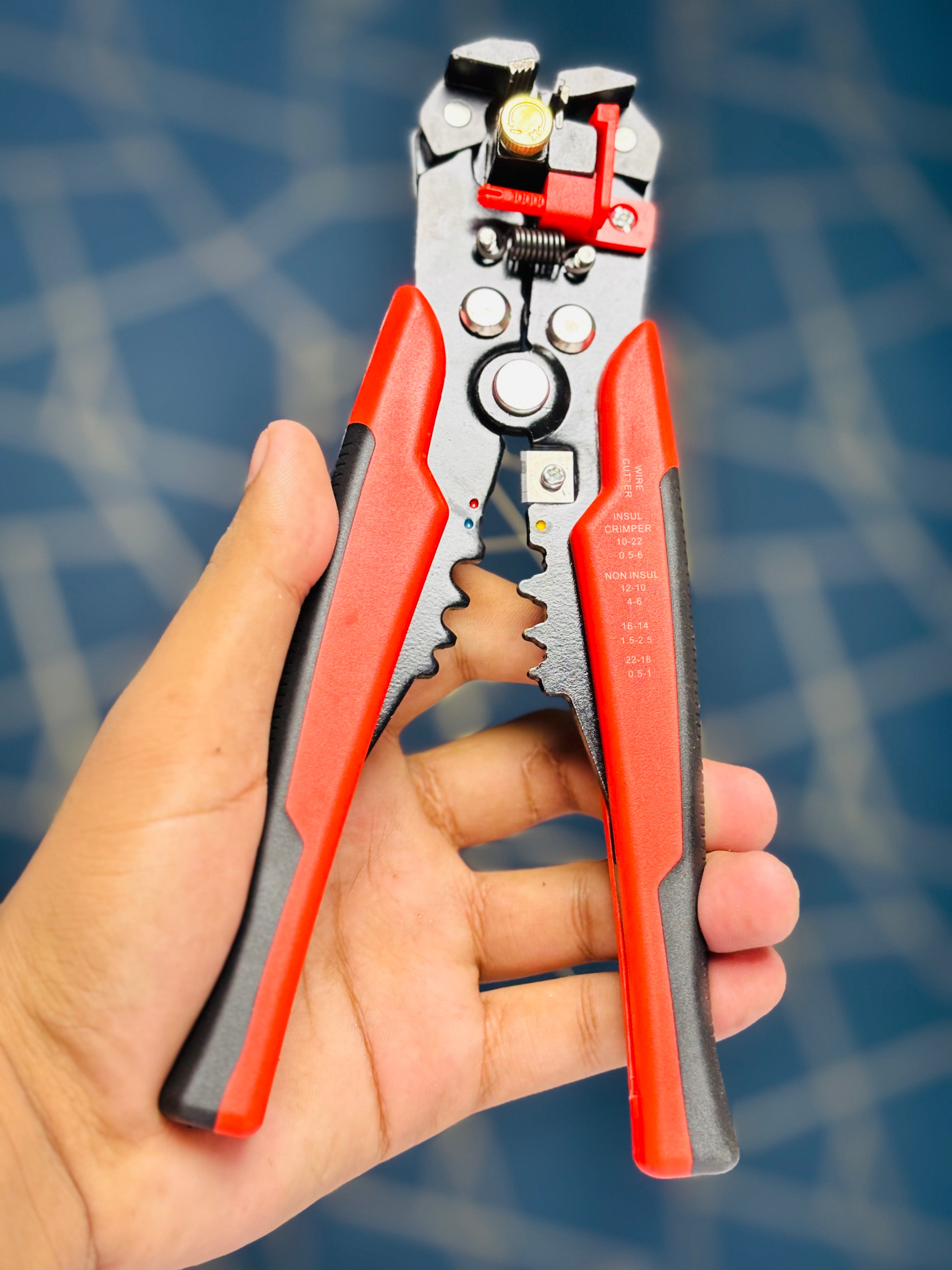 Automatic Wire Stripper And Crimper