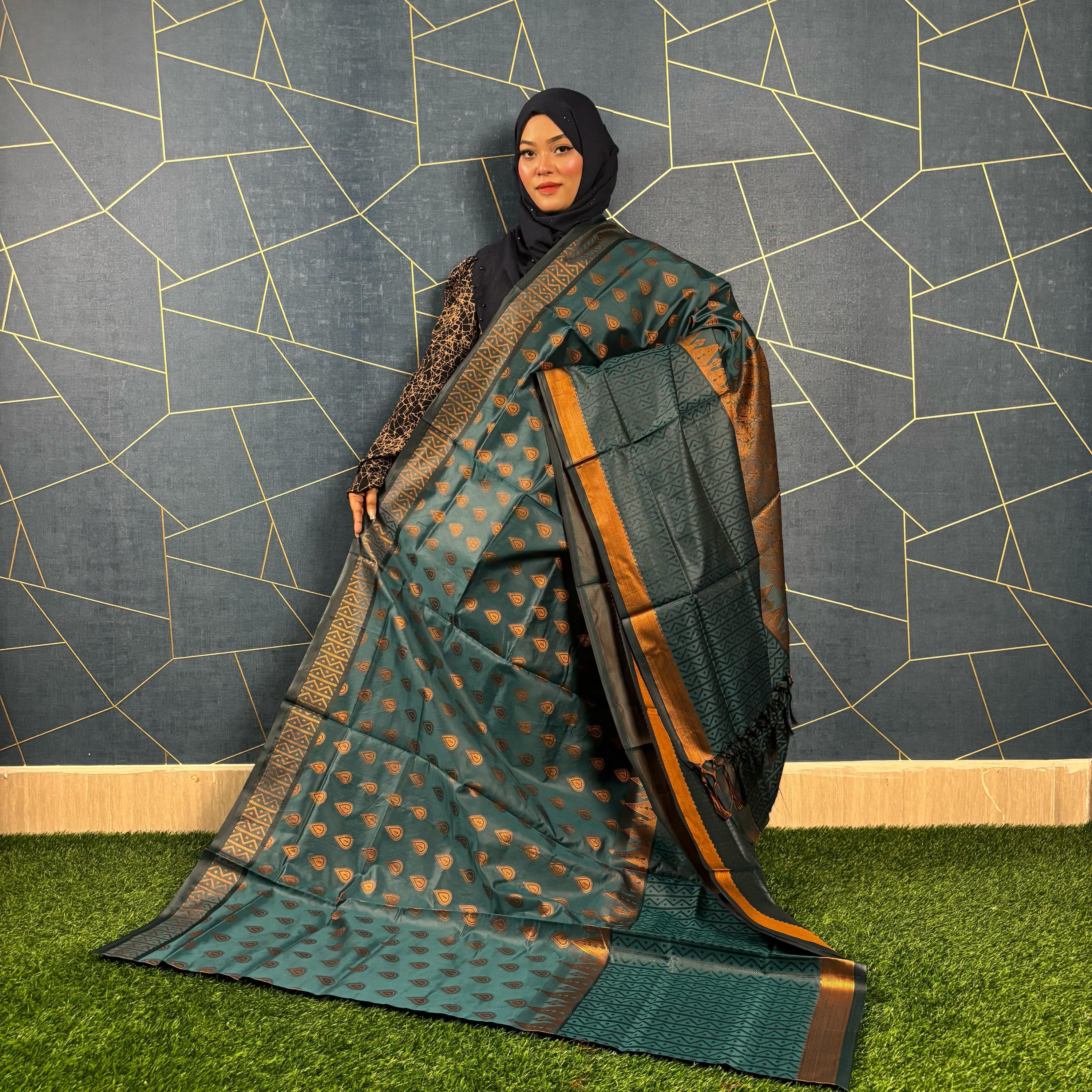 সিল্ক কাতান শাড়ী