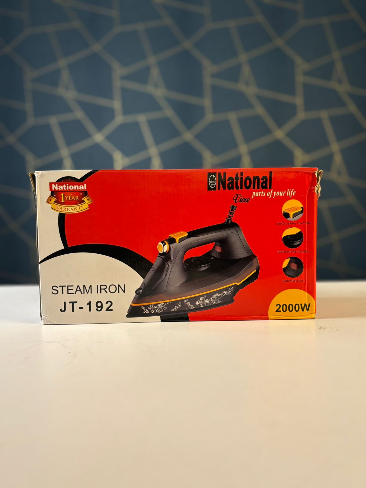 National Steam Iron JT-192
