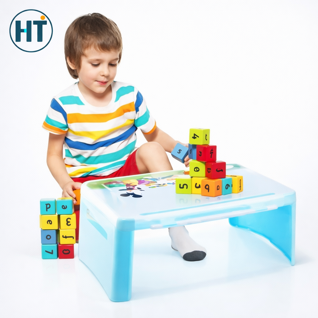Foldable baby desk table