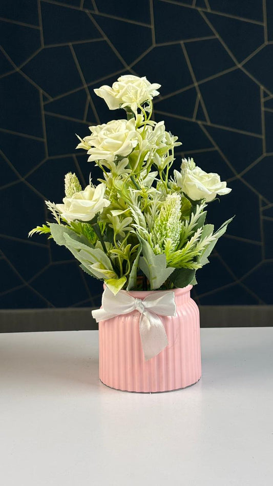 White Rose (সাদা গোলাপ)