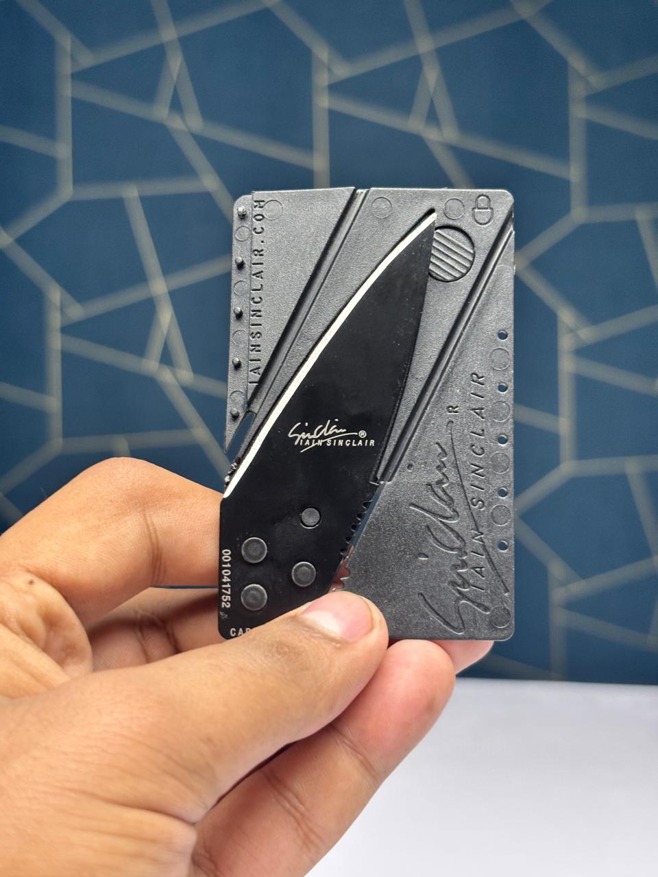 Credit Card-Sized Folding Knife