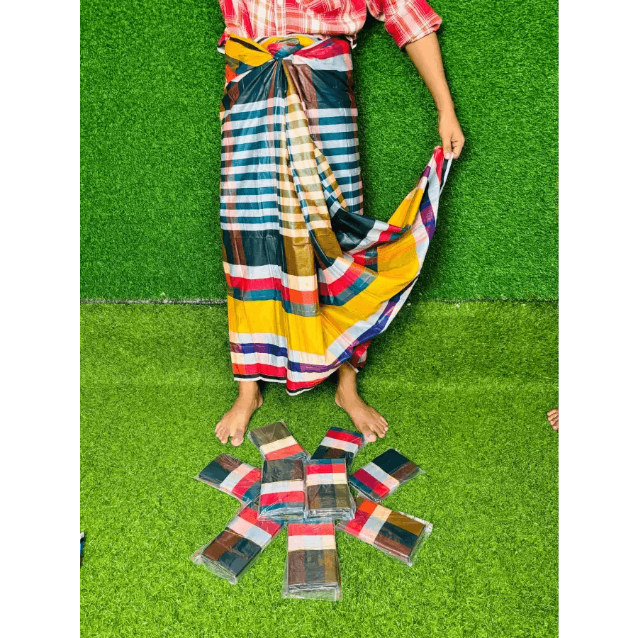 সিরাজগঞ্জের ঐতিহ্যবাহী তাঁতের লুঙ্গী- Lungi 104 - HT Bazar