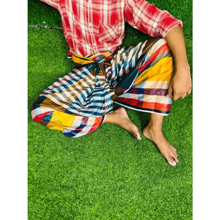 সিরাজগঞ্জের ঐতিহ্যবাহী তাঁতের লুঙ্গী- Lungi 104 - HT Bazar